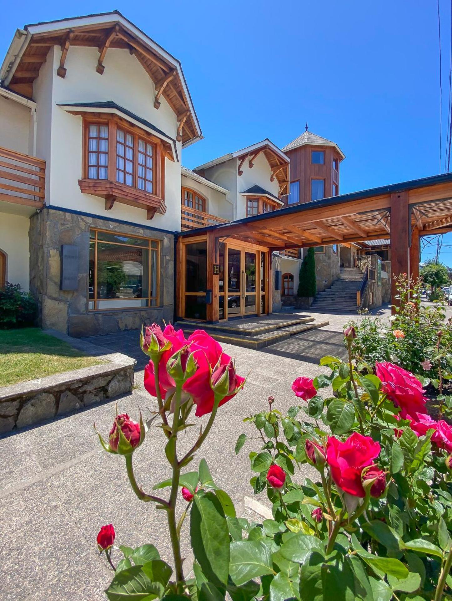 Hotel y Cabañas Le Village San Martín de los Andes Exterior foto